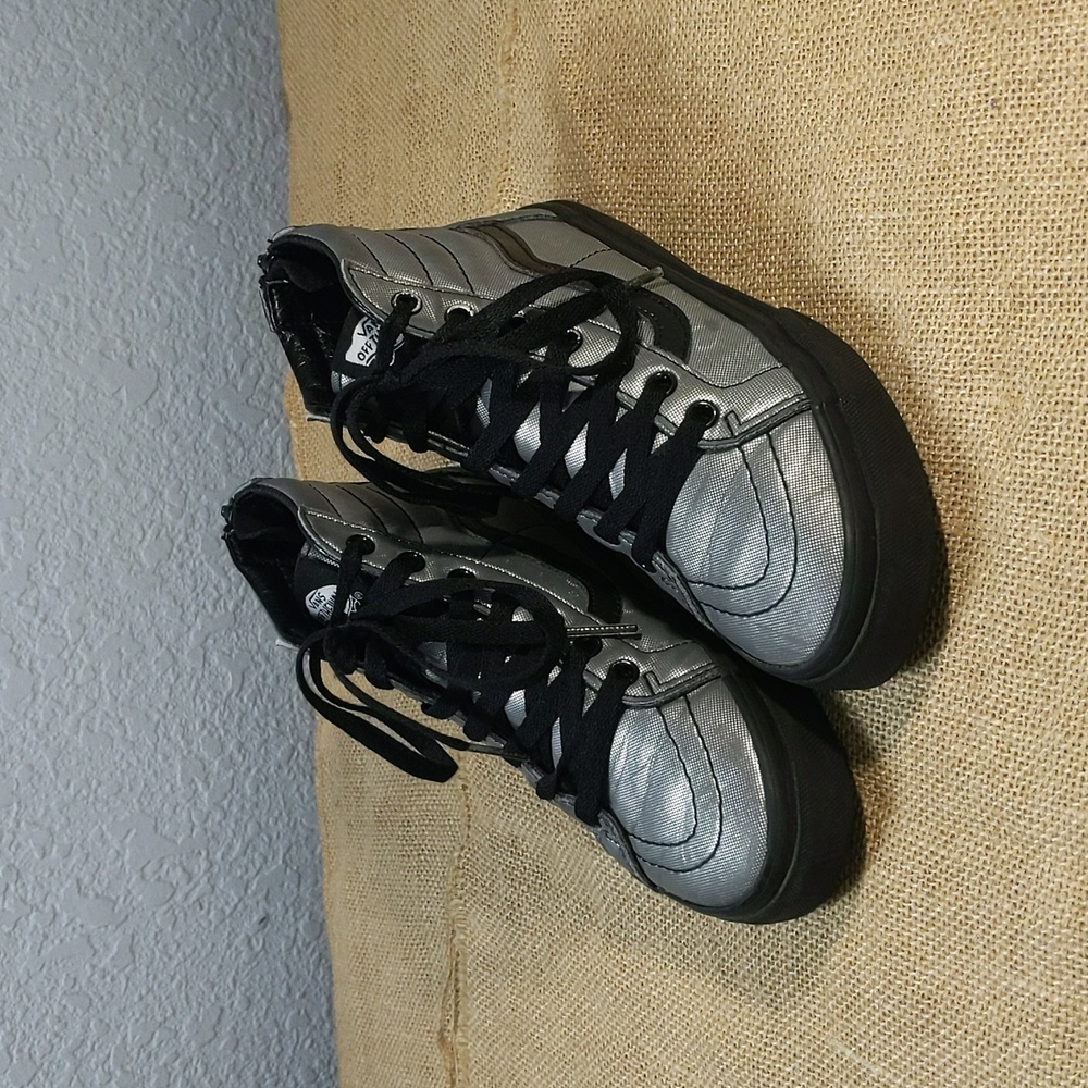 Vans Sk8-Hi 'Iridescent Silver Hearts' Kid's Sneakers Sz 1.5, Silver/Black
